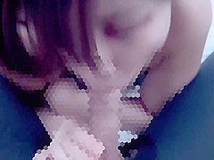 たっふりの唾液て音を立てなからエロチンホをしゃふり尽くしちゃう Cum In Mouth Swinger