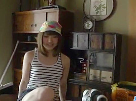 Curvy ass teen 18+, Yuri Hyuga, takes good care of cock