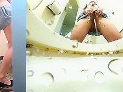 Cute Japanese Peeing