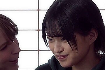 Dandy-794 旅行先の温泉で日本人の女の子を喰いまくる金髪レズビアン