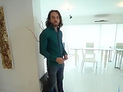 Dante rents a house