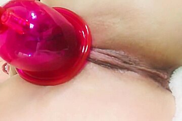 Dee Uses Her Pussy Pump