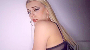 Deep anal sex in a dark hotel room