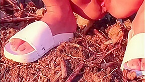 Desi Couple College Guy Bangs His Gfs Pussy Outdoors In Tamil Sex