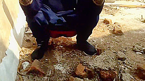 Desi Indian Bhabhi Outdoor Public Pissing Video Compilation