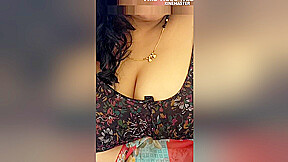 Desi Indian Geetahousewife Big Natural Boobs