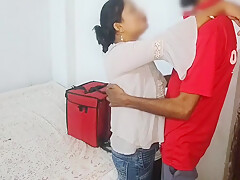 Desi Indian Modern Milf Bhabhi Get Facial And Fucked By Pizza Delivery Boy