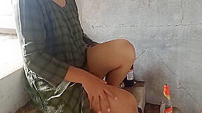 Desi Local Rendi Outdoor Drinking Beer Pissing Beer Bottle