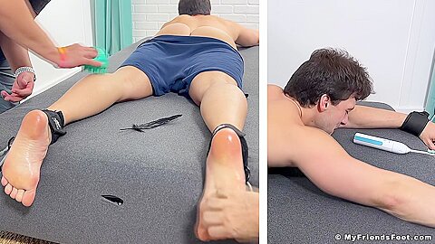 Aldo Double-Team Tickled - Aldo