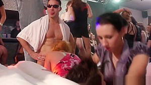 Doublepenetration amateurs at european orgy