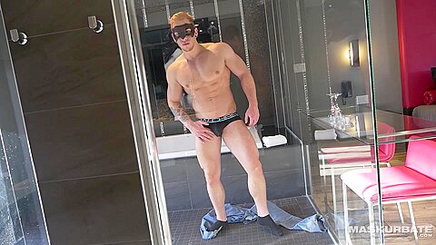 Dreamy Hunk Ginger Stripper Solo Jerk