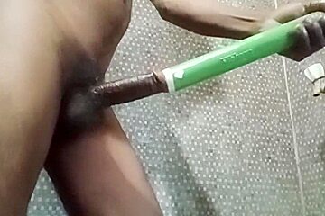 Dropped All The Semen Spilled By Putting It In The Pipe