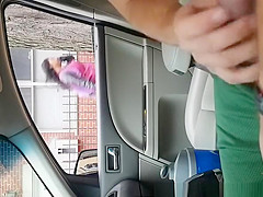 Dude masturbates in car while women pass