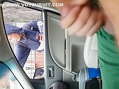 Dude masturbates in car while women pass