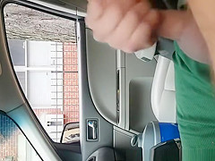 Dude masturbates in car while women pass