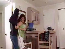 Elane Kellian going out