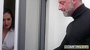 Elina Loves An Anal Creampie - ComeInside