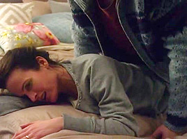 Elizabeth Reaser - Easy S01E01