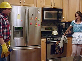 Elizabeth Reaser - Easy S01E01