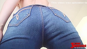 Elsa with jean