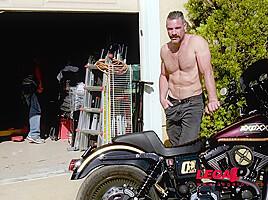 Extra hot Latina babe Maya Bijou rides mechanic's veiny dick in garage GP804 - PornWorld