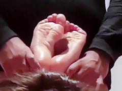 FOOTFUCKING BURGLAR - Preview 2: Tickling Oily Footjob