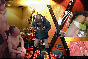 女装　FUCKING MACHINE　四つん這いでアtニー　合成2