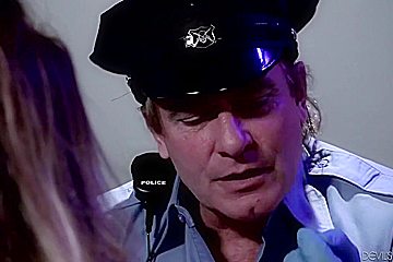 Female Prisoner Alana Summer Makes Jailers Cock Explode