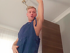 Fix My Light And My Pussy