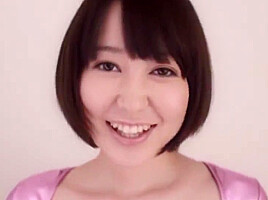 Flexible Japanese Babe Toyed With Dildo