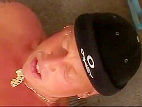Floppy tits laundry rroom fuck