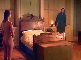 Florence Pugh in Lady Macbeth