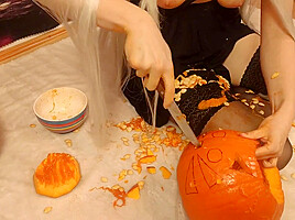 Fmgirl - Pumpkin Carving