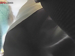Gal in a-line skirt filmed by upskirting