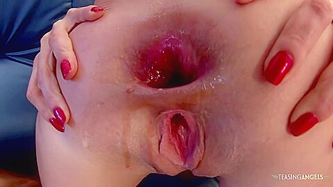 Getting A Blowjob In Public Makes This Bbc Want To Cum In Her Tight Pussy