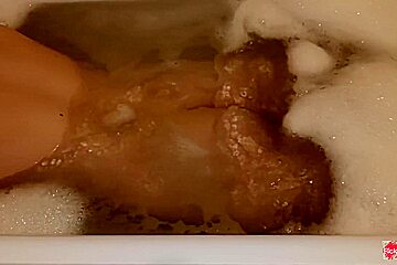 Girl With A Perfect Ass Takes A Bubble Bath And Plays With Her Pussy In It!