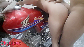 Girlfriend Fucked On Bike
