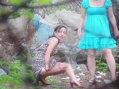 Girls filmed peeing in the city park by horny