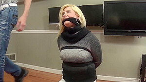 Giving A Blowjob While Bound With Rope