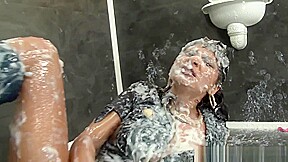 Glam European Wam Cumshot