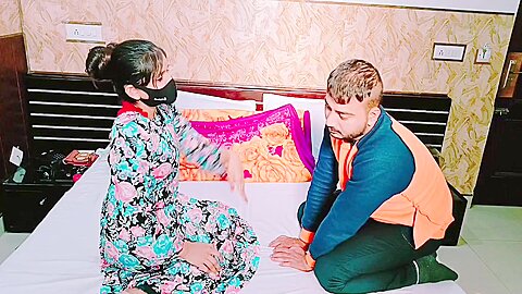 Goddess Fatima Gives Hard Slaps To Her Slave