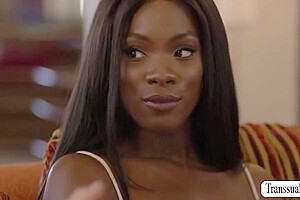 Gorgeous Ebony Gets Her Pussy Licked And Fucked By Shemale Gf - Emma Rose