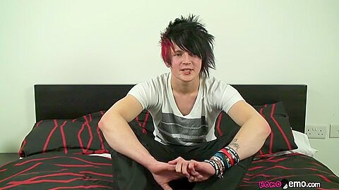 Gorgeous Louis Beats His Emo Meat - Louis Phantom Jerks
