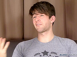 Gorgeous Woody Fox Beats His Meat