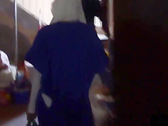 Gorgeous arabic lady lies back to take cock