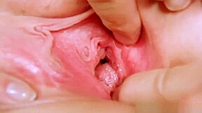 Gorgeous babe Kattie Gold filthy pussy gape