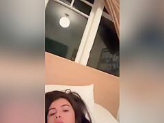 Gostosa Linda Nua Mostrando Os Peitoes