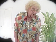 Grandma Gerda And Nikki Doing Dildo Fuck