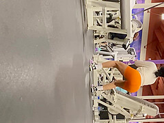 Gym big booty candid