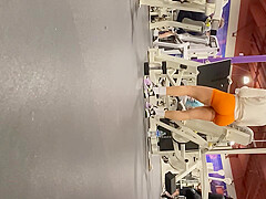 Gym big booty candid